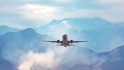 altText(IATA: los viajes en clases premium crecen más que en clase económica)}