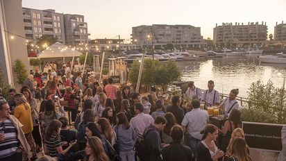 Una panorámica de la anterior edición de Enjoy the World en la terraza del Hotel Wyndham Nordelta.