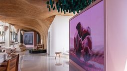 La exposición en el Impression Isla Mujeres by Secrets, de Inclusive Collection, pretende sensibilizar sobre el cuidado de la vida marina.