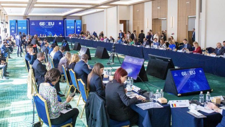 El pleno de la Comisión de la OMT para Europa, reunido en Sofía.