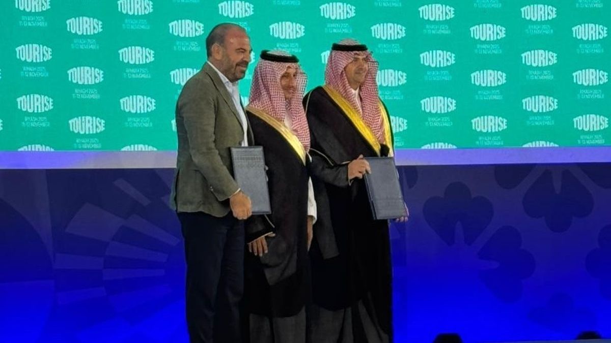 Gabriel Escarrer, presidente y CEO de Meliá, en la firma de la alianza.