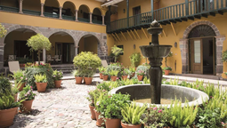 El alojamiento Monasterio, A Belmond Hotel, ubicado en la región de Cusco, obtuvo el primer puesto como mejor hotel en Centro y Sudamérica.&nbsp;
