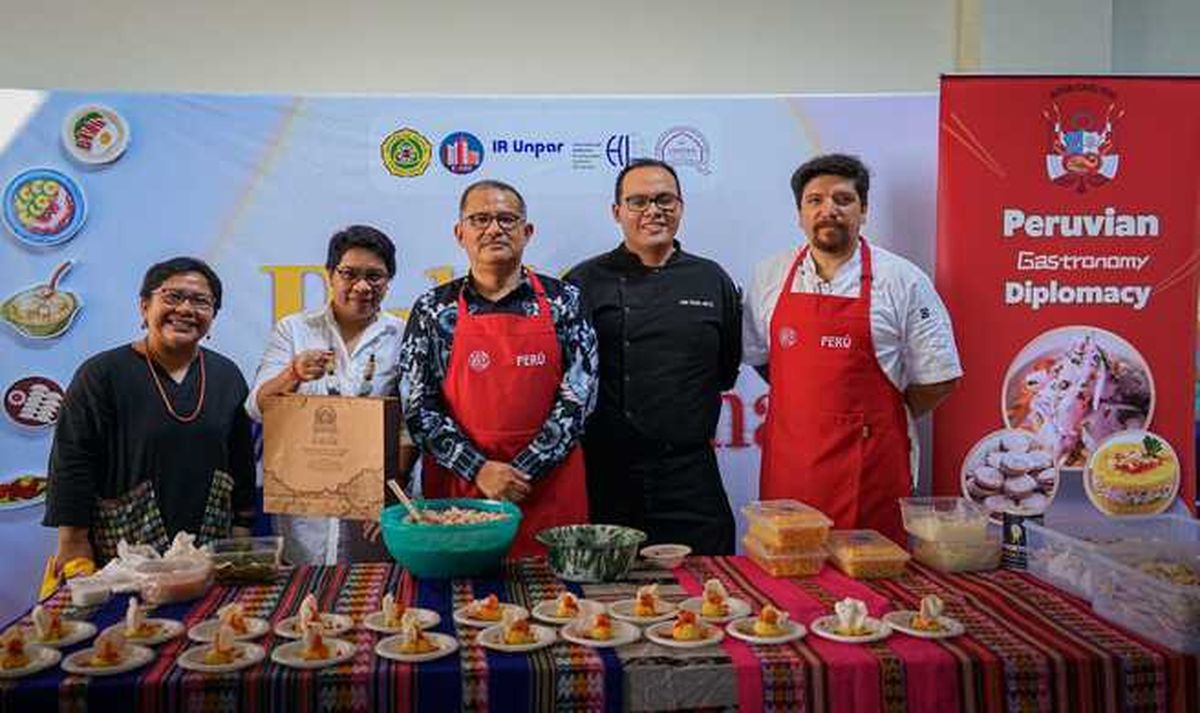 La Embajada peruana en Indonesia viene impulsando la riqueza culinaria y cultural del Perú. - Ladevi Medios y Soluciones La Embajada peruana en Indonesia viene impulsando la riqueza culinaria y cultural del Perú.