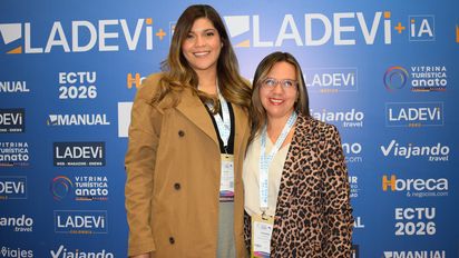 Neyce Macre y Johanna Caicedo, representante para Colombia de Crown Paradise y Sensira.