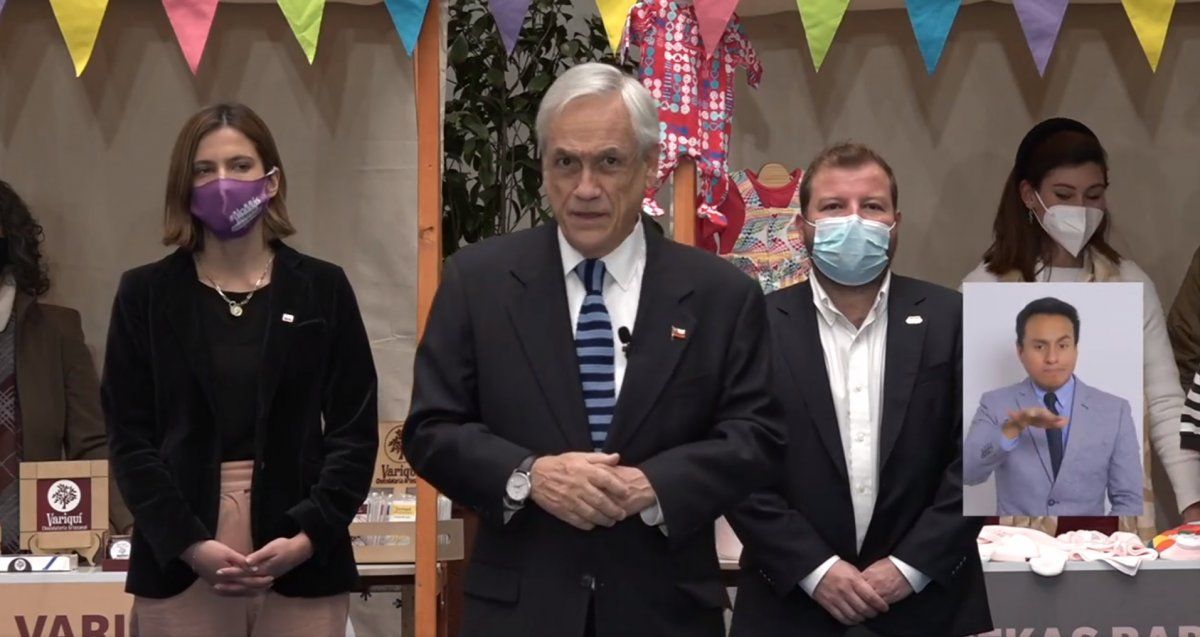 Piñera promulgó la Ley de Apoyo a las Pymes. - Ladevi Medios y Soluciones Piñera promulgó la Ley de Apoyo a las Pymes.