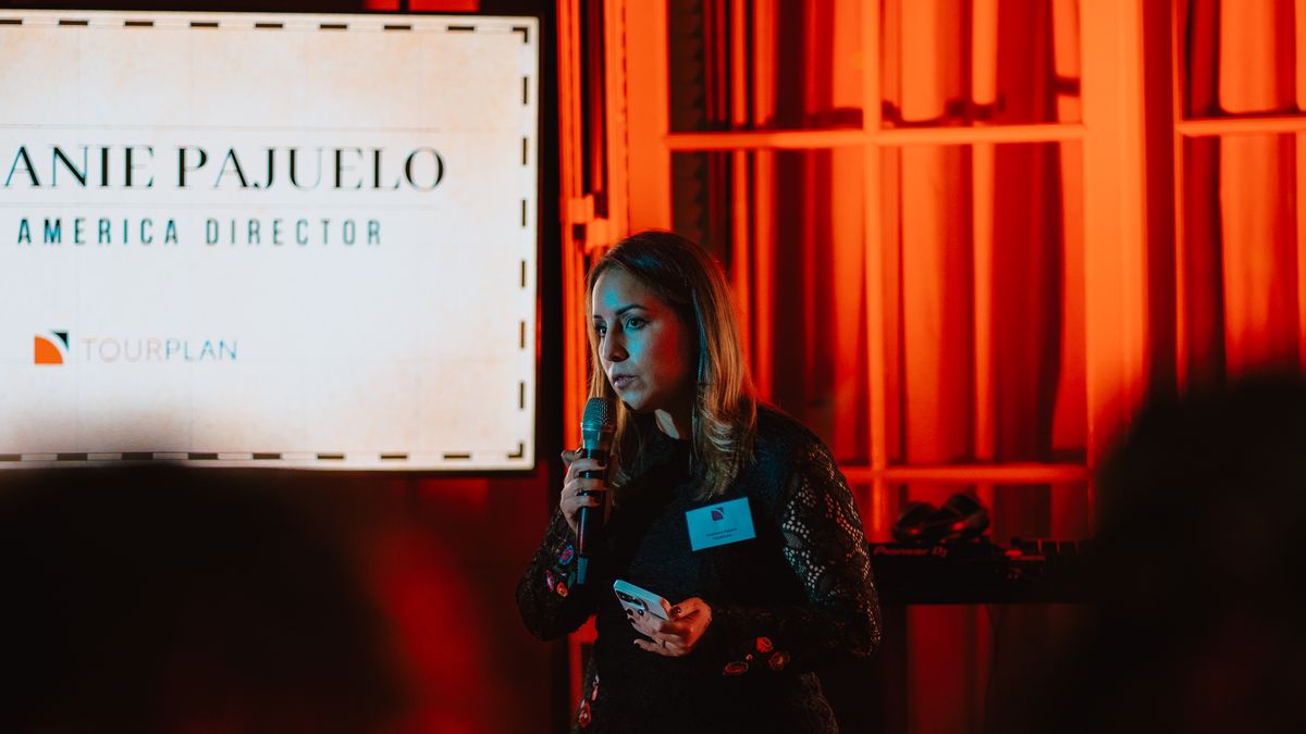 Stephanie Pajuelo, directora regional para América Latina de Tourplan Americas, destacó que Argentina es un mercado estratégico para la compañía, con 16 clientes y más de 300 usuarios activos, lo que representa el 15% del total de usuarios en la región.