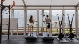 Entre las tendencias para 2027 se destaca el concepto Gym-cation, que combina viajes, bienestar y actividad física.
