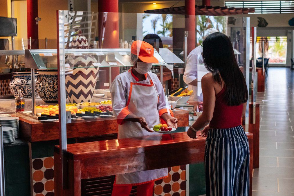 Reapertura del Decameron Punta Sal