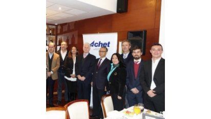 Achet busca que más turistas chinos lleguen a Chile