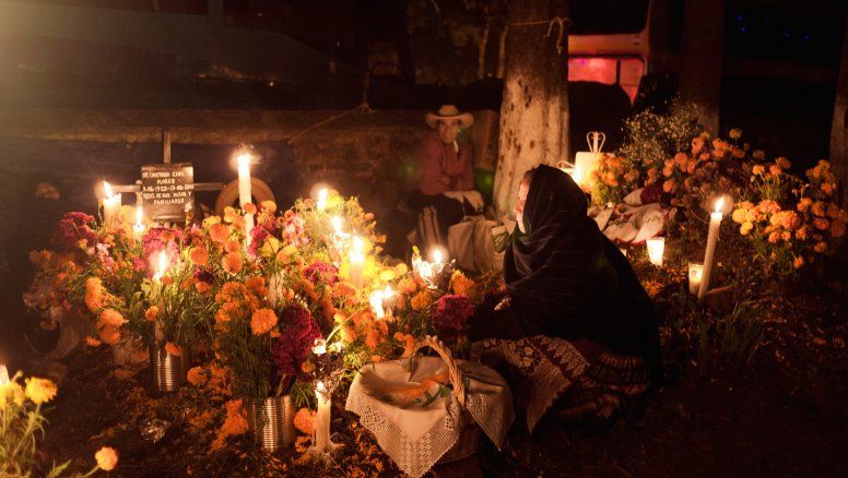 Celebrarán Noche de Muertos en Michoacán
