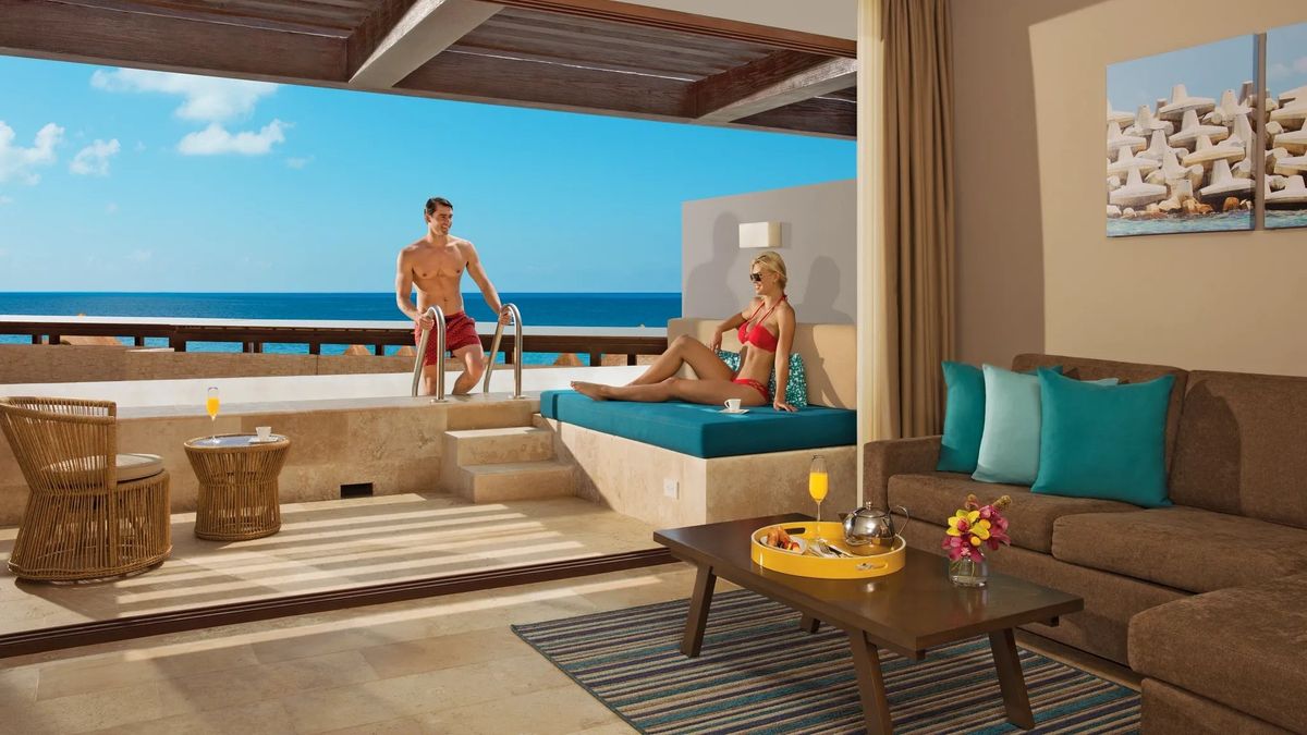 Dreams Playa Mujeres Golf & Spa Resort, de Hyatt Inclusive Collection, tiene habitaciones con piscina privada o terraza, ideal para quienes quieren mayor privacidad durante su estadía.