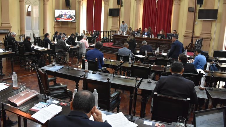 Salta reduce impuestos un 20% para fortalecer turismo e impulsar la economía regional.