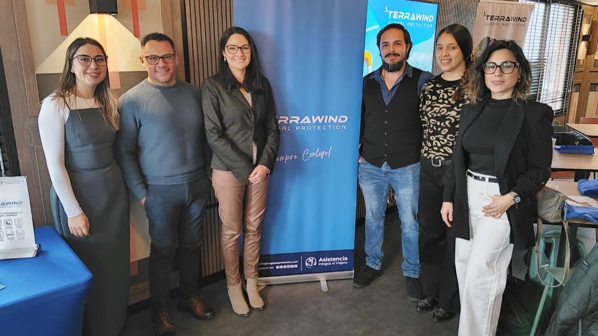 Carlos Monsálvez (Travel & Cruises), Cristina Guzmán y Paulina Tejo (Travel Express).