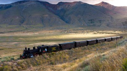 La Trochita, verdadera joya turística de Esquel, se alista para su regreso.