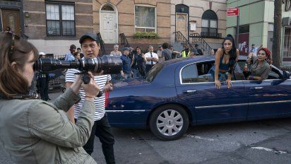 NYC & Company. El contenido de In The Heights se promocionará con diez millones de reproducciones en las pantallas digitales LinkNYC, ubicadas al aire libre en la ciudad de Nueva York.