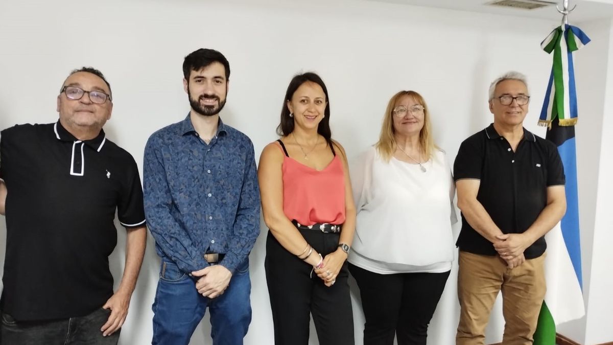 Representantes del área Patagonia Norte durante la presentación de la oferta de Río Negro.