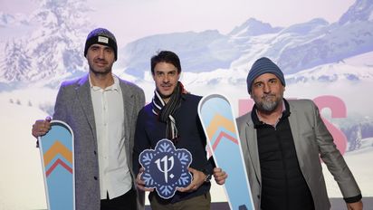 El equipo de países hispánicos de Club Med, con su director Abin Rosales Monascal.