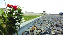 La visita al campo de concentración en Berlín es escalofriante.