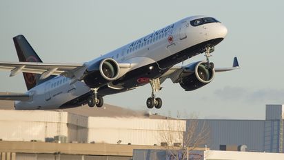 Air Canada añadirá 60 aeronaves A220 a su flota para operaciones domésticas y regionales.
