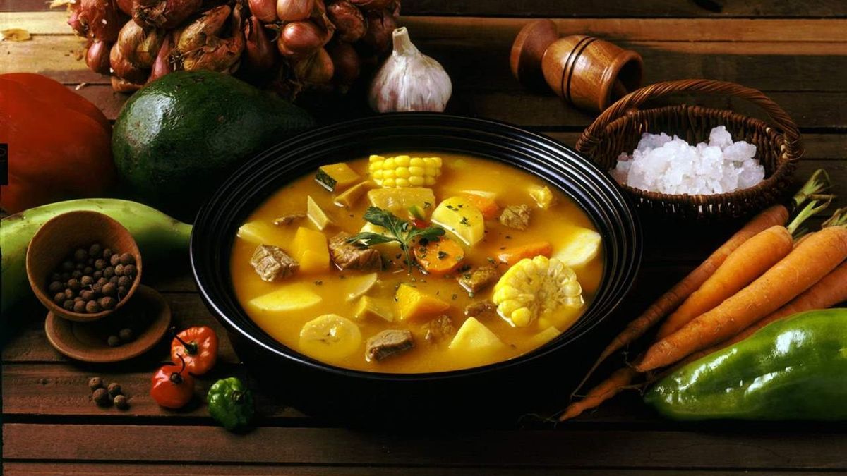 El sancocho forma parte de la gastronom&iacute;a tradicional que tambi&eacute;n se disfruta en Puerto Plata.