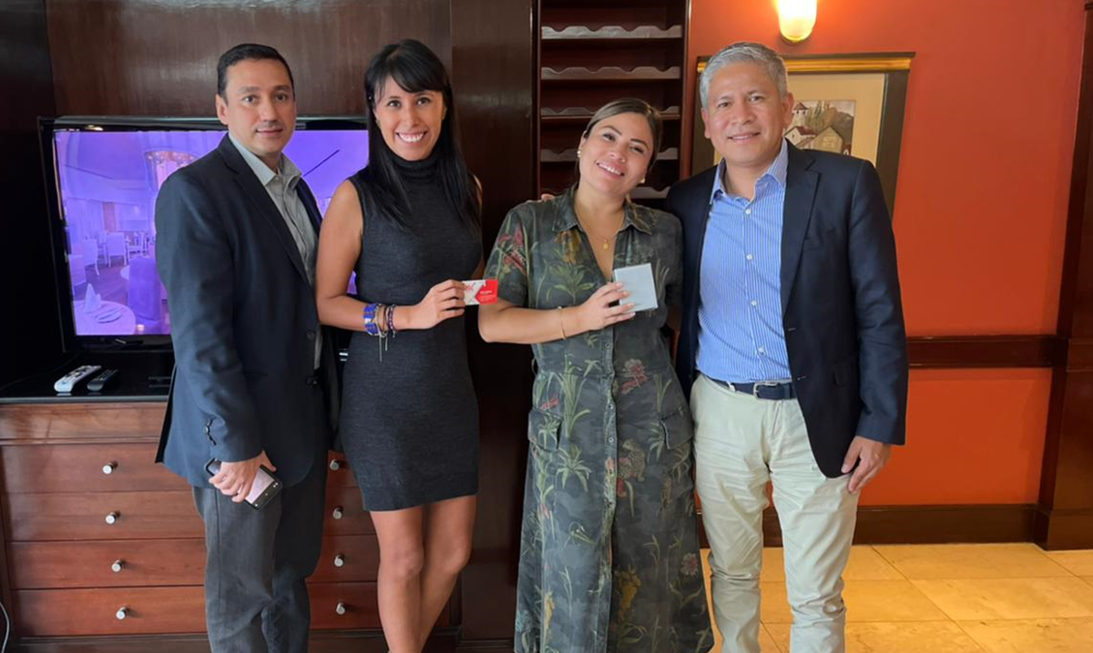Ángel Velásquez- director de ventas Centroamérica/Panama-Colombia- Ecuador- Venezuela- Perú; Mitzi Torres - directora de ventas Leisure Latam y México; y Paolo Chávez - director CIC Perú Travel - Ladevi Medios y Soluciones Ángel Velásquez- director de ventas Centroamérica/Panama-Colombia- Ecuador- Venezuela- Perú; Mitzi Torres - directora de ventas Leisure Latam y México; y Paolo Chávez - director CIC Perú Travel