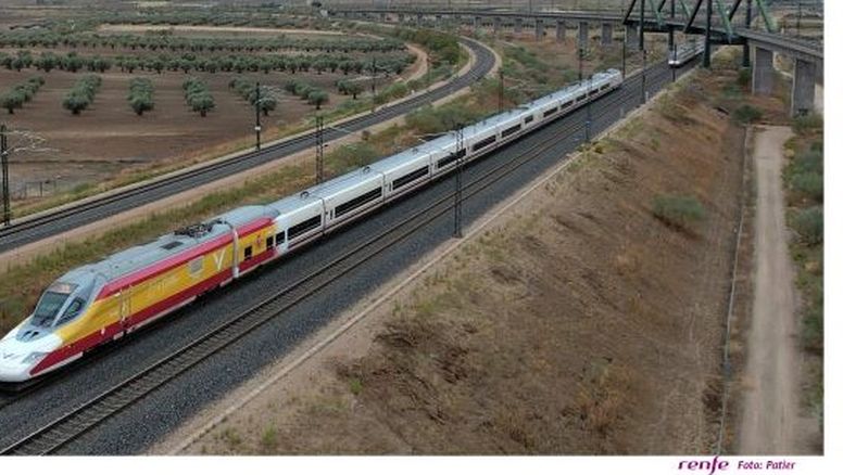 AVE, el servicio de alta velocidad insignia de Renfe.
