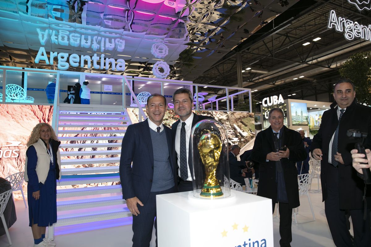 Omar Gutiérrez y Matías Lammens en Fitur.