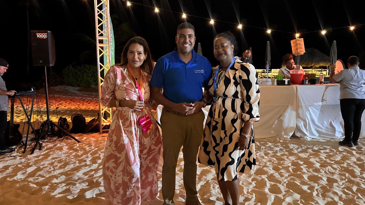 Cena de bienvenida en el Curazao Marriott Beach Resort.