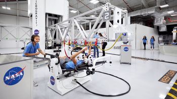 Vive el sueño de ser astronauta por un día en el Kennedy Space Center.