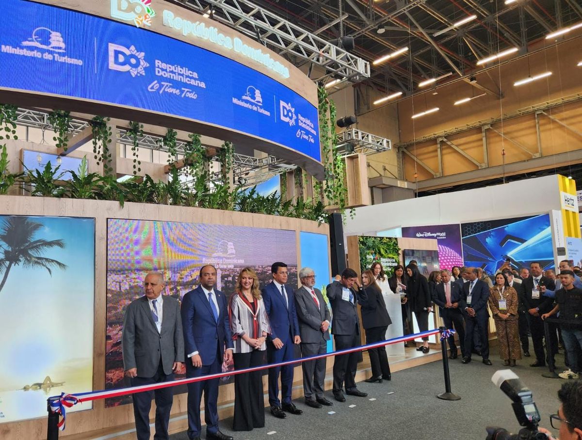 República Dominicana concretó el corte de cinta de su stand en la 42° Vitrina Turística Anato.