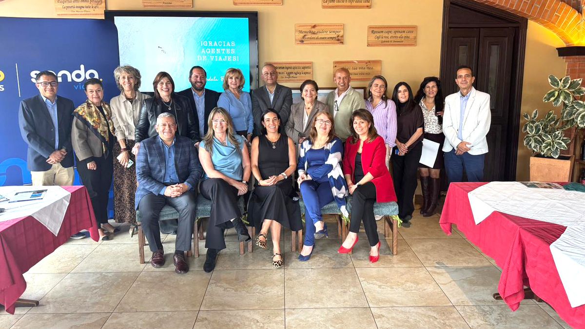 Un grupo selecto de agentes de viajes particip&oacute; en capacitaci&oacute;n de Sandals y Polimundo.