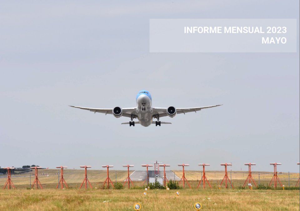 Cubierta del informe de ANAC sobre transporte aéreo correspondiente a mayo de 2023 y donde verifica el incremento de los vuelos de cabotaje por sobre mayo 2019.