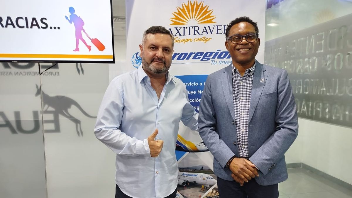 Fidel Murgueytio, gerente general de Maxitravel junto a Juan Pillier, gerente senior de contratación y ventas para Latinoamérica de Blue Diamond Resorts.