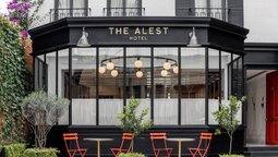 El petit hotel The Alest celebra su primer aniversario acogiendo a viajeros que desean sentirse como en casa.&nbsp;