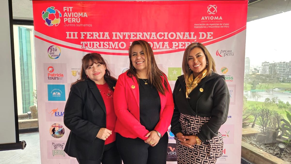 Directiva de Avioma Per&uacute;: M&oacute;nica Saravia, Yenny Fajardo y Francesca Andrade.