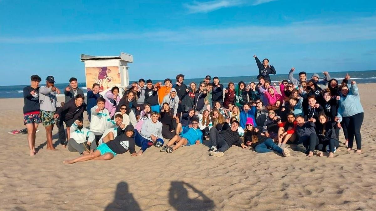 Faevyt expectante por los planes de Daniel Scioli para el Fondo de Turismo Estudiantil. Agencias de viajes siguen adaptando a la desregulación del sector.