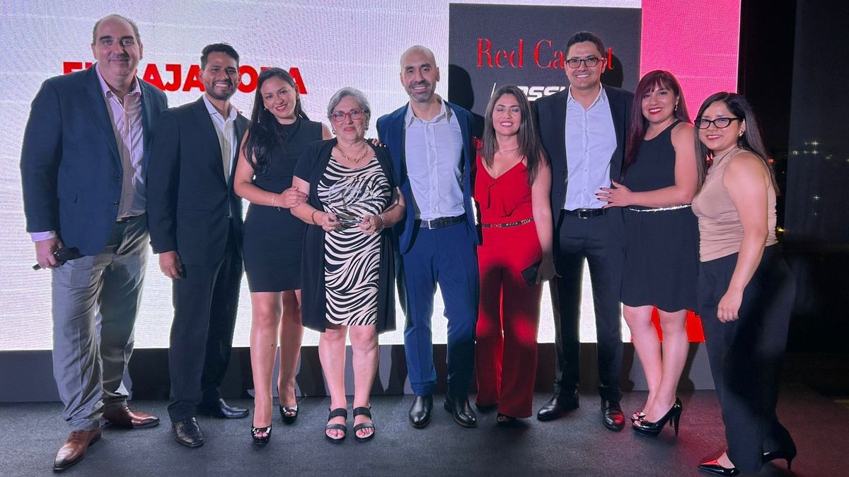El equipo de Assist Card cerró el 2024 exitosamente y espera continuar así en 2025. - Ladevi Medios y Soluciones El equipo de Assist Card cerró el 2024 exitosamente y espera continuar así en 2025.