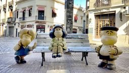 Puedes cruzarte con Mafalda en San Telmo si tienes suerte.