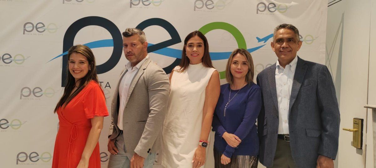 Carla Guerrero, directora de Travel C Brand, representante de Panamá en MX; Rhamce Guerra, director de RGE Style; Adriana Reyes, directora de Punta del Este Operadora; Lorena Ruiseco, ejecutiva de cuenta de Copa Airlines y Mauro Arredondo, director de Copa Airlines en México.