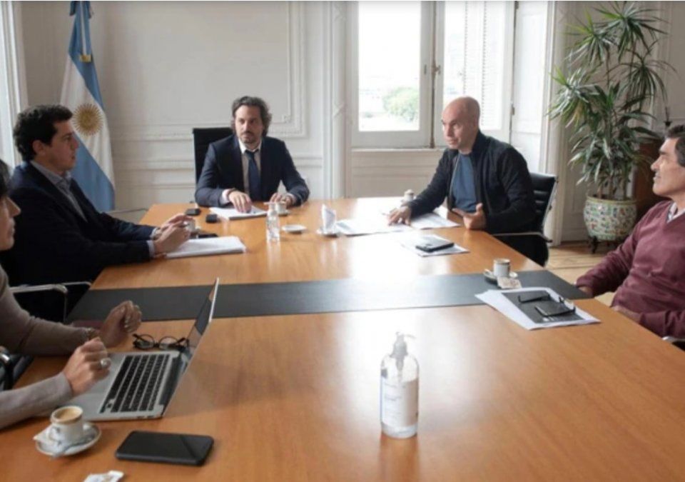 La secretaria Legal y Técnica de Nación, Vilma Ibarra; el ministro del Interior, Eduardo Wado De Pedro; Santiago Cafiero, Horacio Rodríguez Larreta y el ministro de salud porteño, Fernán Quirós.