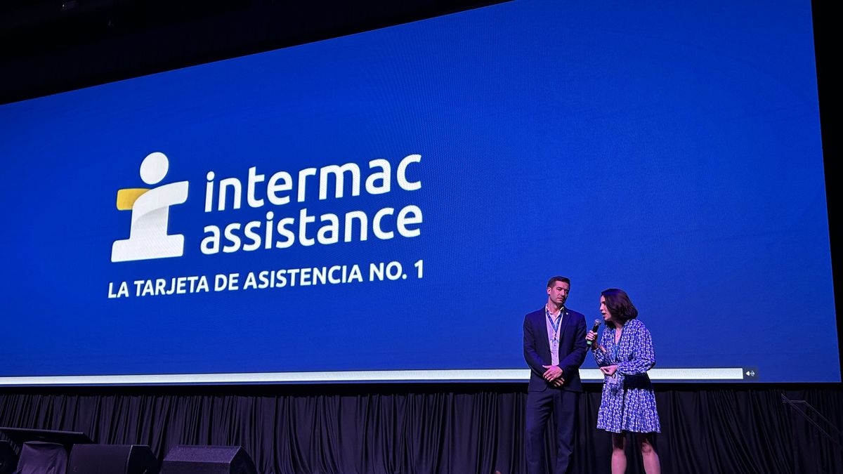 Intermac: Agustín Barroso, director comercial Latam; y Laís Aoki, country manager de Argentina.