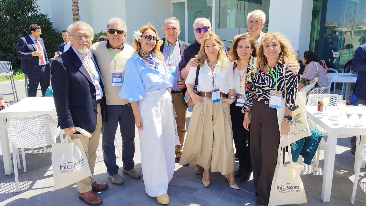 Profesionales invitados al almuerzo a cargo de Sky Airline durante el Congreso Achet 2026.