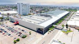 León, Guanajuato, cuenta con una robusta infraestructura para eventos, incluyendo el Distrito León MX que es un amplio y moderno complejo.