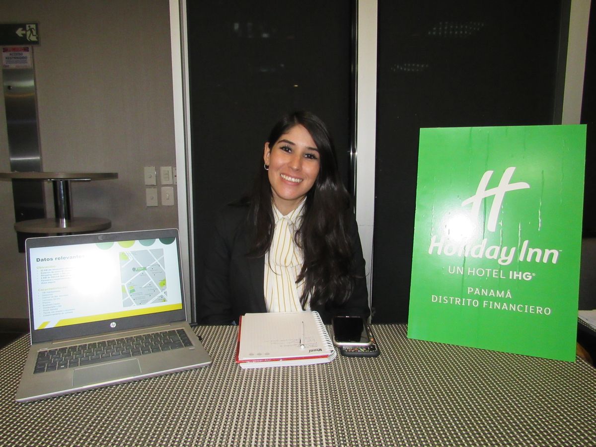 Katya Medina, gerente de Operaciones de Holiday Inn.