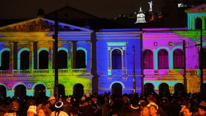 Quito Turismo: Festival de luces Quito Luz de América dinamizó economía del Centro Histórico