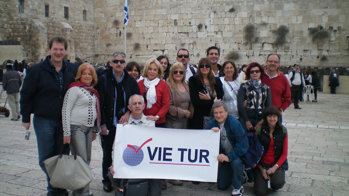 Fam tour de Vietur en Jerusalem.