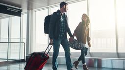 Viajar en avión puede generar miedo en muchas personas, pero existen soluciones para quienes enfrentan la aerofobia.