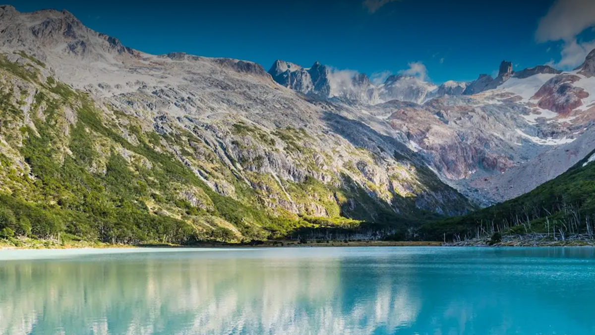 Ushuaia es una de las paradas que consideran dos de los recorridos del Seven Seas Splendor. Ushuaia es una de las paradas que consideran dos de los recorridos del Seven Seas Splendor.