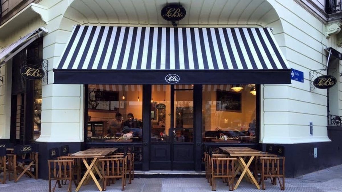 Gastronomía en crisis: Le Blé redujo su red de locales mientras la sociedad vinculada a su operación acumula $ 205 millones en cheques rechazados, deudas bancarias y dos pedidos de quiebra.