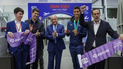 Autoridades inauguran el vuelo Santiago de Chile-Santo Domingo operado por Arajet.